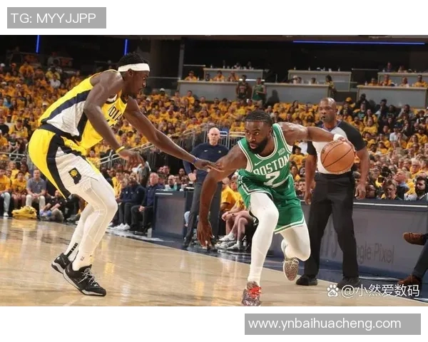 湖人队与步行者队激战正酣谁能在这场对决中笑到最后